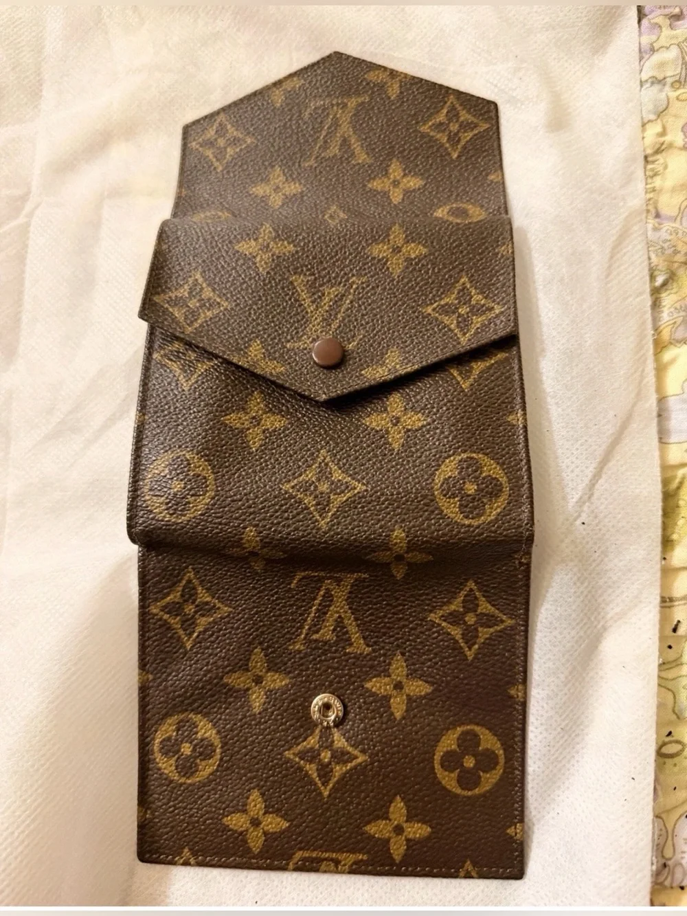 Louis Vuitton 100% authentic